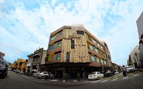 夢幻精品酒店